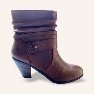 NEW Leather CL by Laundry Ankle Boot 8.5 Burnished Brown